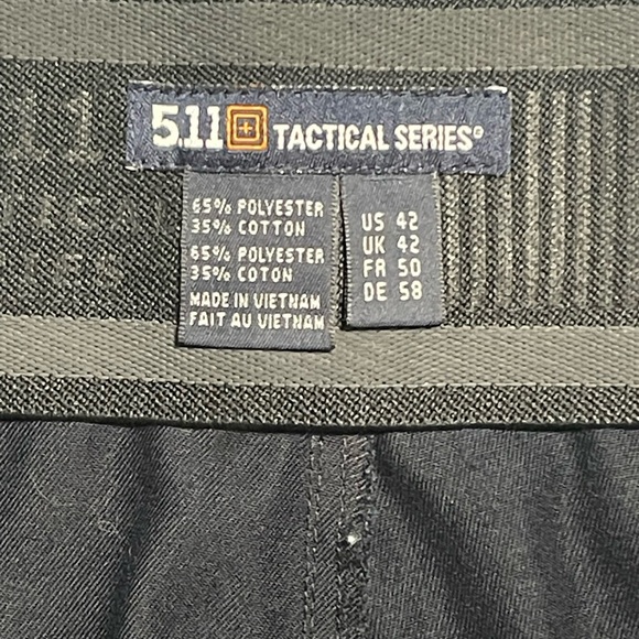 5.11 511 Tactical Series Dark Blue Pant Men's Size 42 x 25 Lots of Pockets - Picture 2 of 5